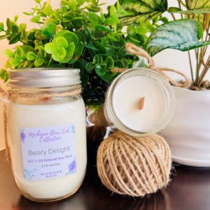 Bearry Delight candle